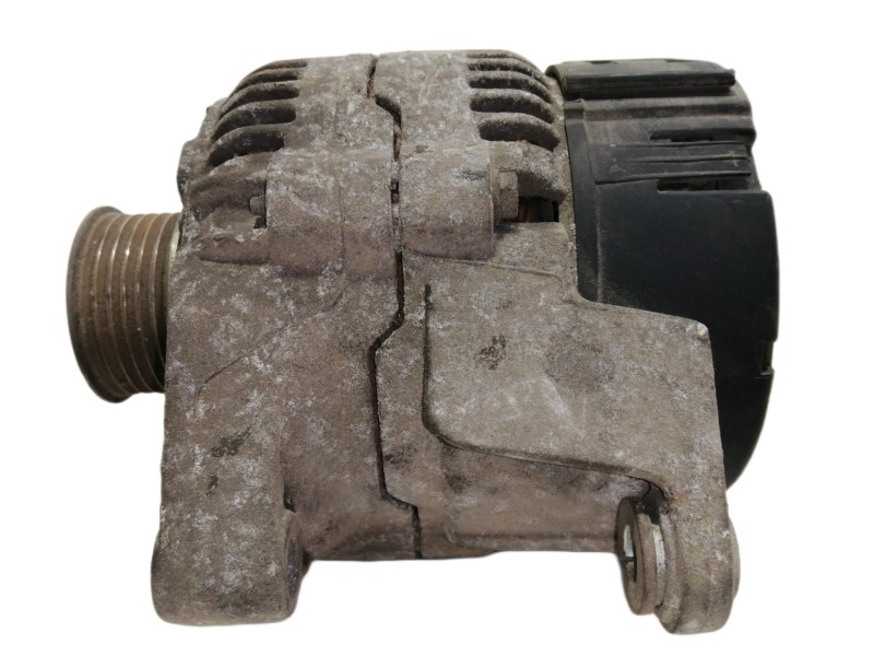 Recambio de alternador para nissan micra (k11) básico referencia OEM IAM 2310054B62  