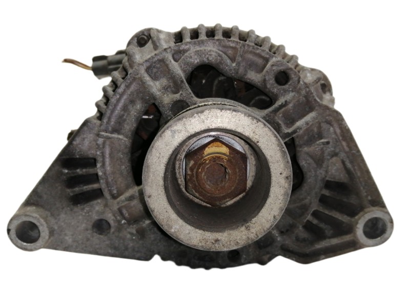 Recambio de alternador para nissan micra (k11) básico referencia OEM IAM 2310054B62  