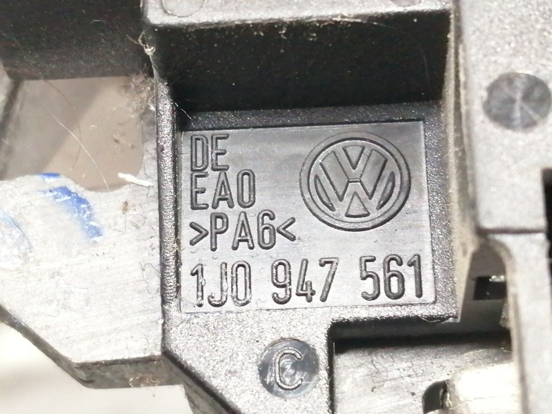 Recambio de palanca freno de mano para seat altea xl (5p5) reference referencia OEM IAM 8J0711303  