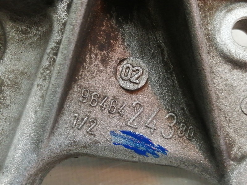 Recambio de soporte motor para citroën c3 hdi 92 sx plus referencia OEM IAM 9646424380  