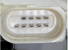 Recambio de cerradura puerta delantera derecha para audi a4 avant (8e) 2.0 tdi referencia OEM IAM    2