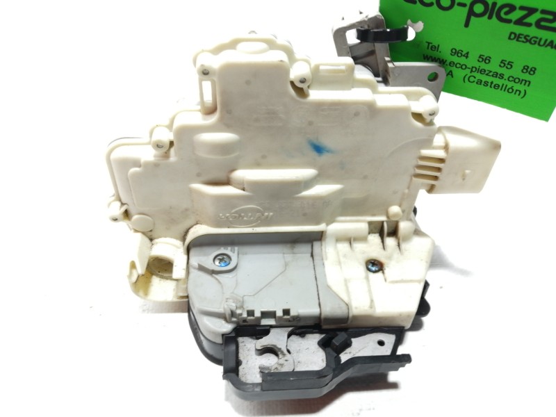 Recambio de cerradura puerta delantera derecha para audi a4 avant (8e) 2.0 tdi referencia OEM IAM   