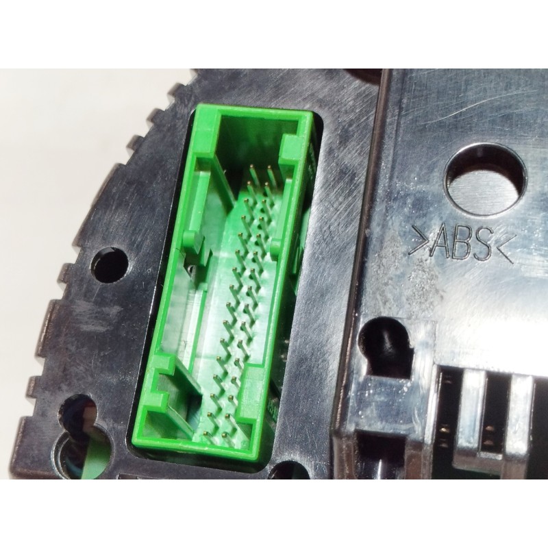 Recambio de cuadro instrumentos para audi a4 avant (8e) 2.0 tdi referencia OEM IAM 8E0920951L  