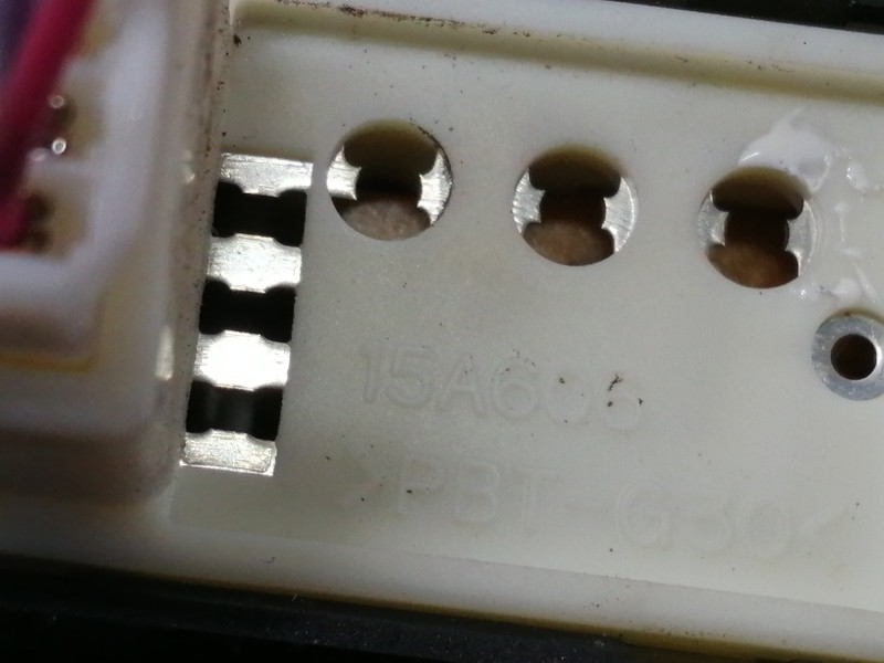 Recambio de moldura para lexus rx 300(mcu35) luxury referencia OEM IAM 5543248070  