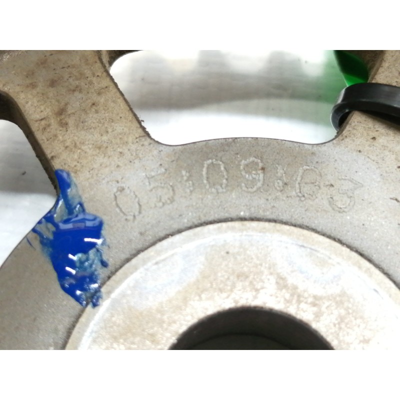 Recambio de polea bomba inyectora para citroën c3 hdi 92 sx plus referencia OEM IAM 9636947780  