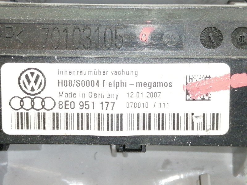 Recambio de luz interior para audi a4 avant (8e) 2.0 tdi referencia OEM IAM 8E0951177  