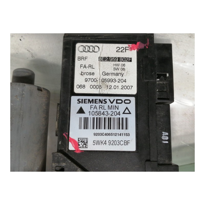 Recambio de elevalunas delantero derecho para audi a4 avant (8e) 2.0 tdi referencia OEM IAM 8E0837630  