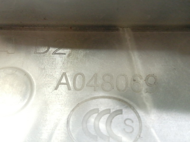 Recambio de cerradura puerta delantera derecha para peugeot 5008 confort referencia OEM IAM 3433502789  