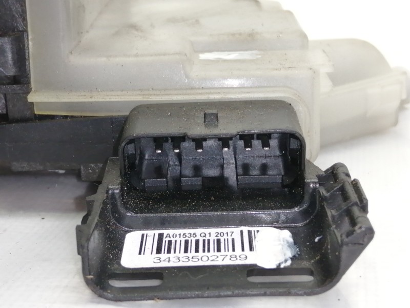 Recambio de cerradura puerta delantera derecha para peugeot 5008 confort referencia OEM IAM 3433502789  