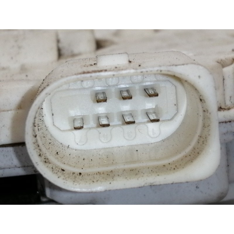 Recambio de cerradura puerta trasera derecha para audi a4 avant (8e) 2.0 tdi referencia OEM IAM   