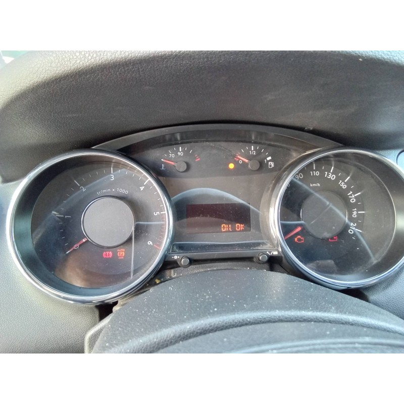 Recambio de cuadro instrumentos para peugeot 5008 confort referencia OEM IAM 9666174980  