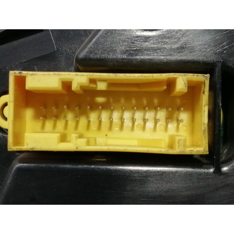 Recambio de cuadro instrumentos para peugeot 5008 confort referencia OEM IAM 9666174980  