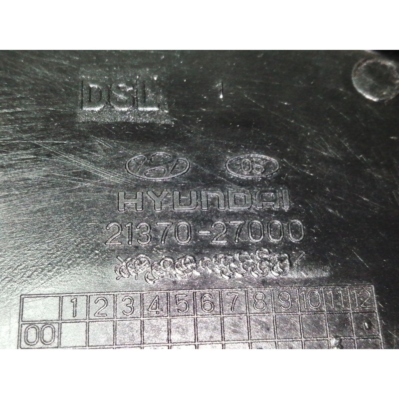 Recambio de tapa distribucion para hyundai santa fe (sm) 2.0 gls crdi referencia OEM IAM 2136027000  
