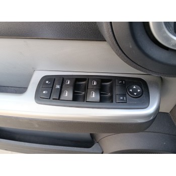 MANDO ELEVALUNAS DELANTERO IZQUIERDO 68620449AA 
