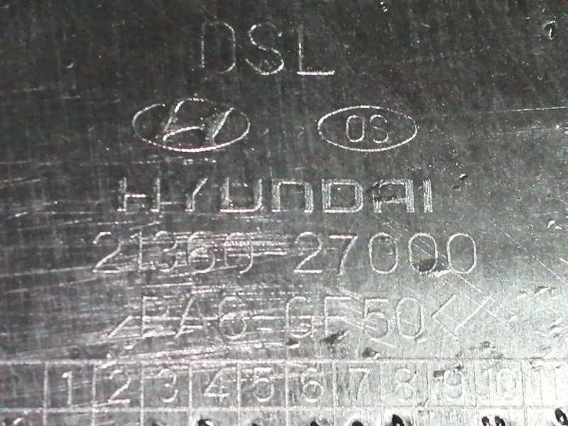 Recambio de tapa distribucion para hyundai santa fe (sm) 2.0 gls crdi referencia OEM IAM 2136027000  