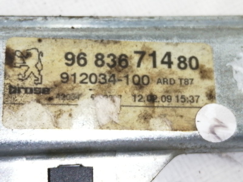 Recambio de elevalunas trasero derecho para peugeot 5008 confort referencia OEM IAM 9683671480  