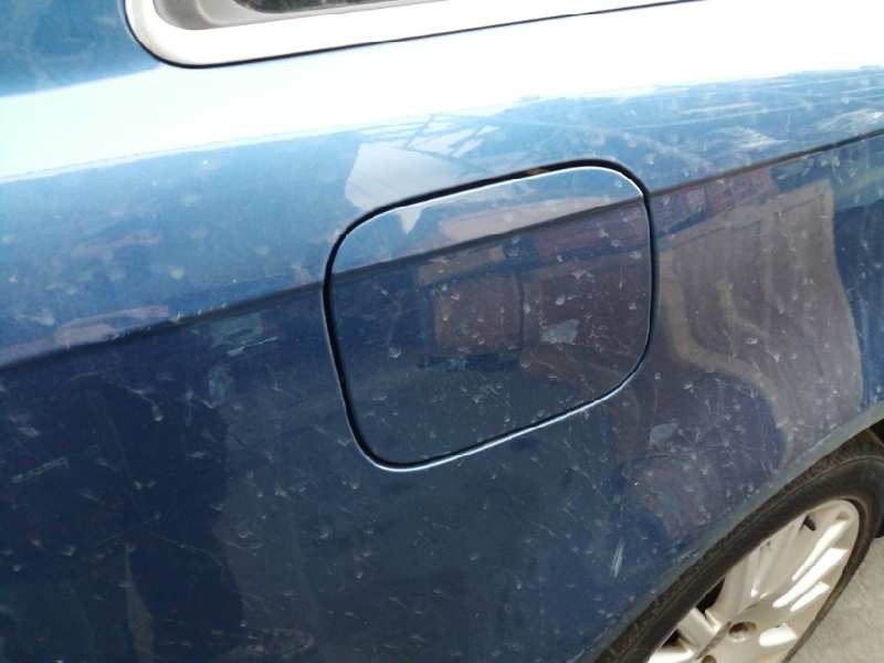 Recambio de tapa exterior combustible para audi a4 avant (8e) 2.0 tdi referencia OEM IAM 4E0010376R  