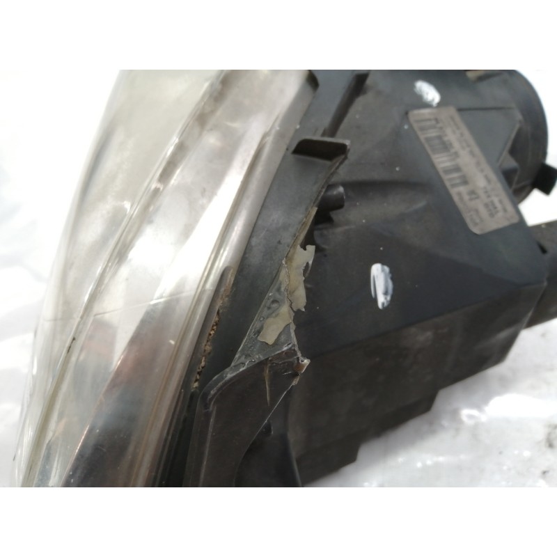 Recambio de faro derecho para peugeot 5008 confort referencia OEM IAM 9682519080  