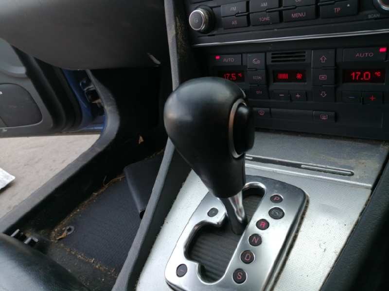 Recambio de palanca cambio para audi a4 avant (8e) 2.0 tdi referencia OEM IAM 8E2713111  