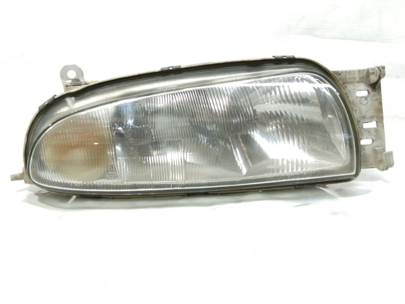 Recambio de faro derecho para ford fiesta berlina studio referencia OEM IAM 1305219059  