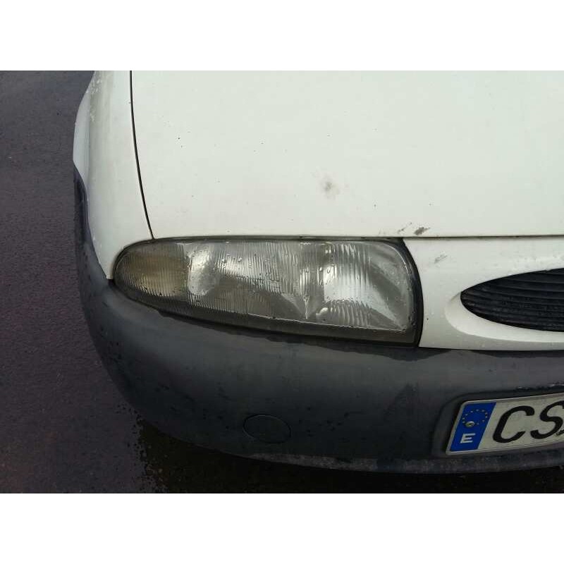 Recambio de faro derecho para ford fiesta berlina studio referencia OEM IAM 1305219059  