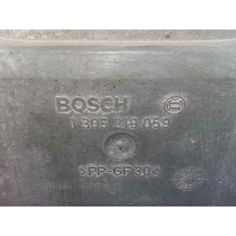 Recambio de faro derecho para ford fiesta berlina studio referencia OEM IAM 1305219059  