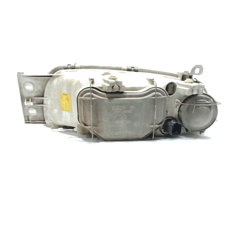 Recambio de faro derecho para ford fiesta berlina studio referencia OEM IAM 1305219059  