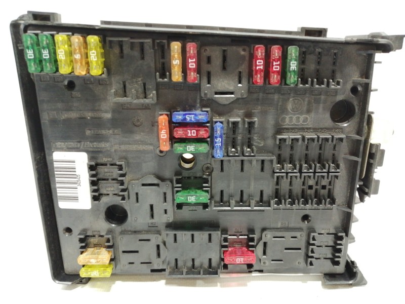 Recambio de caja reles / fusibles para audi a3 (8p) 2.0 tdi ambiente referencia OEM IAM 1K0937124  
