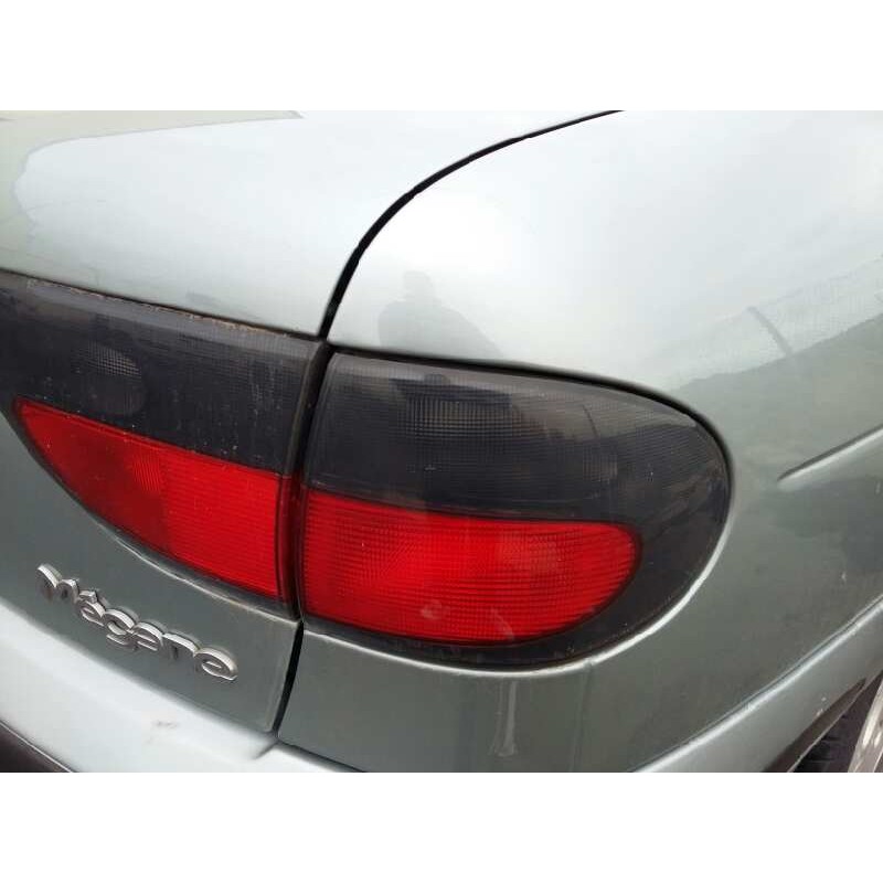 Recambio de piloto trasero derecho interior para renault megane i classic (la0) 1.6e alize referencia OEM IAM 7700838533  