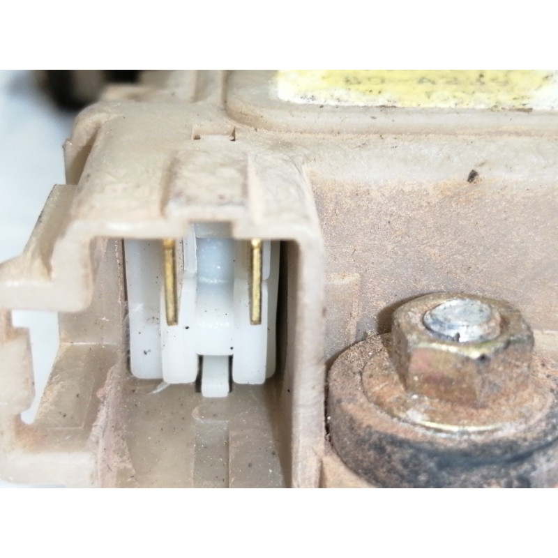 Recambio de cerradura puerta delantera derecha para opel frontera a básico referencia OEM IAM 894450010  