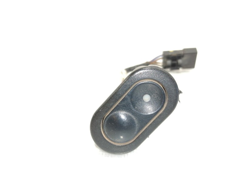 Recambio de mando elevalunas trasero derecho para opel frontera a básico referencia OEM IAM 90318942  