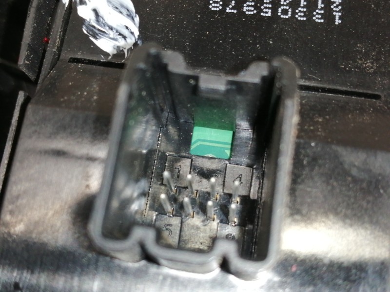 Recambio de mando elevalunas delantero izquierdo para opel meriva b cosmo referencia OEM IAM 13305978  