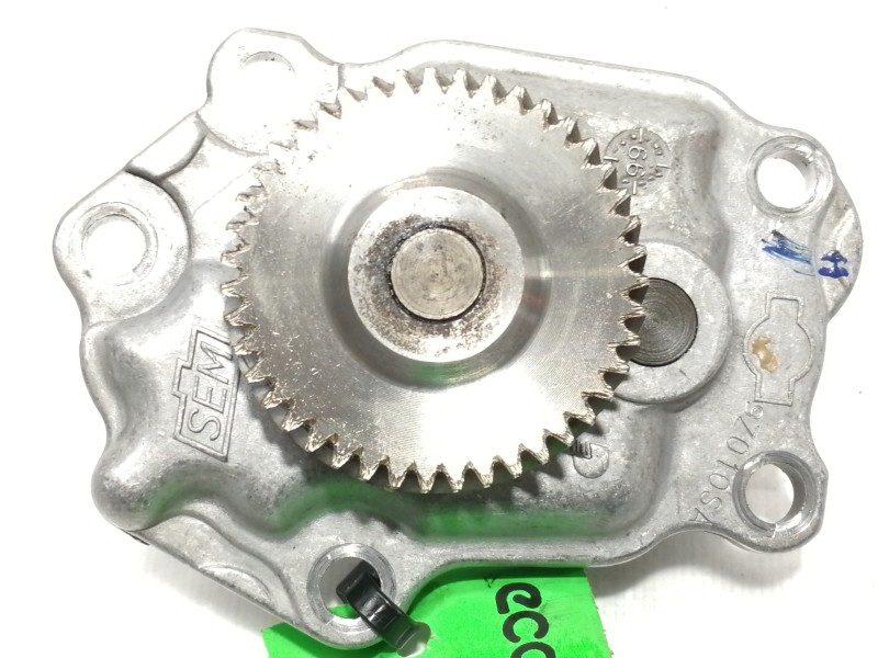 Recambio de bomba aceite para nissan cabstar e tl35-1 referencia OEM IAM 007090505700  