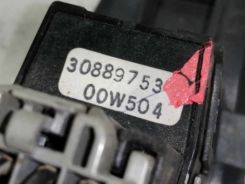 Recambio de mando elevalunas delantero derecho para volvo s40 berlina 1.9 d+ (85kw) referencia OEM IAM 30889753  