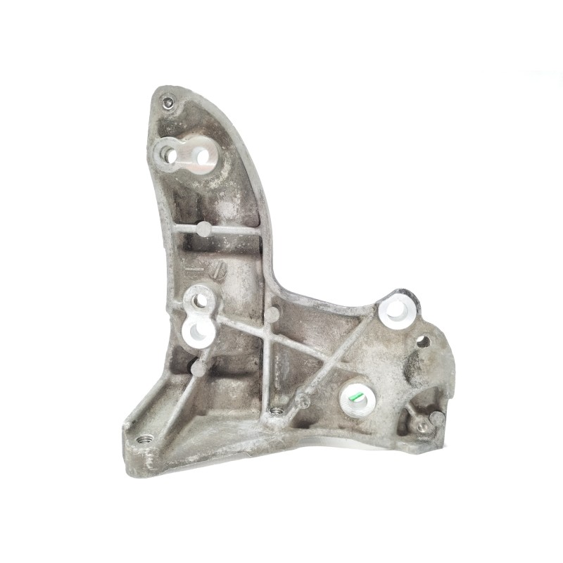 Recambio de soporte alternador para citroën c3 1.4 hdi sx plus referencia OEM IAM 9641715480  