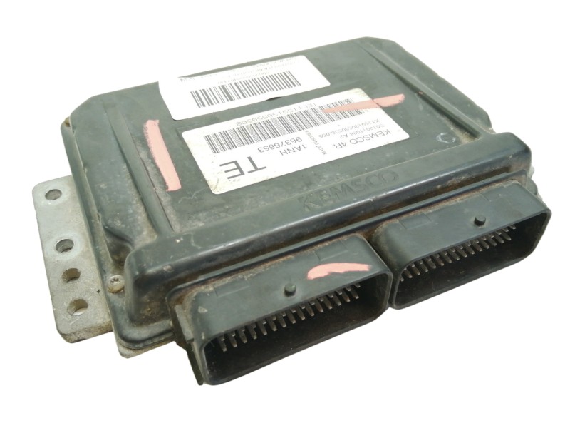 Recambio de centralita motor uce para daewoo kalos 1.2 se referencia OEM IAM 96376653  