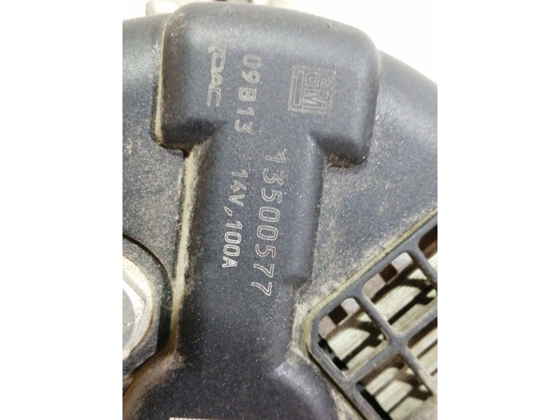 Recambio de alternador para opel insignia berlina cosmo referencia OEM IAM 13500577  