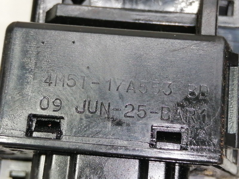 Recambio de mando limpia para ford kuga (cbv) titanium referencia OEM IAM 4M5T17A553BD  