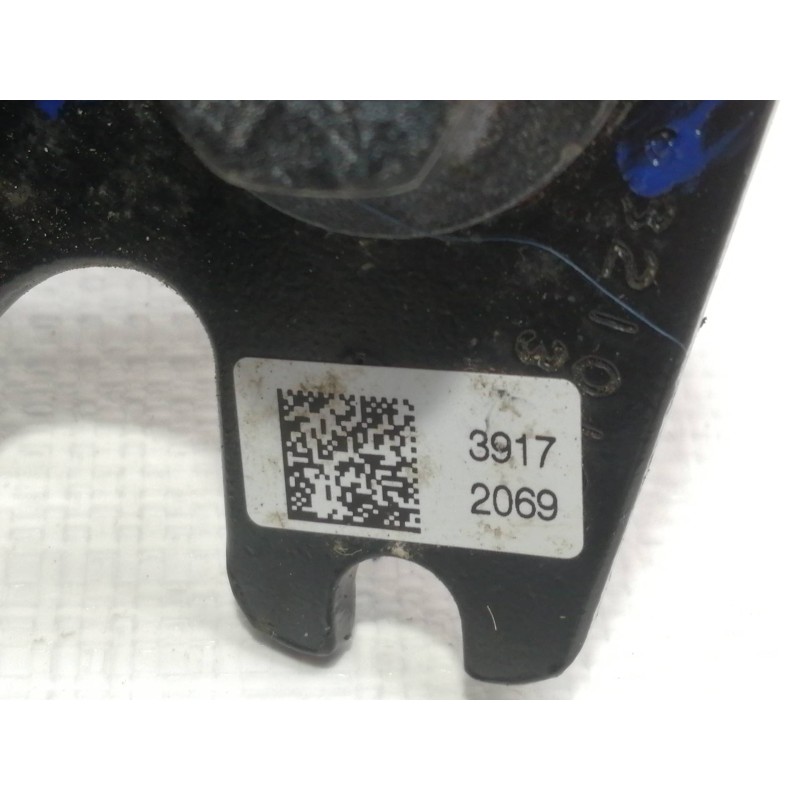 Recambio de enganche cinturon trasero derecho para opel crossland x edition referencia OEM IAM 39172069  