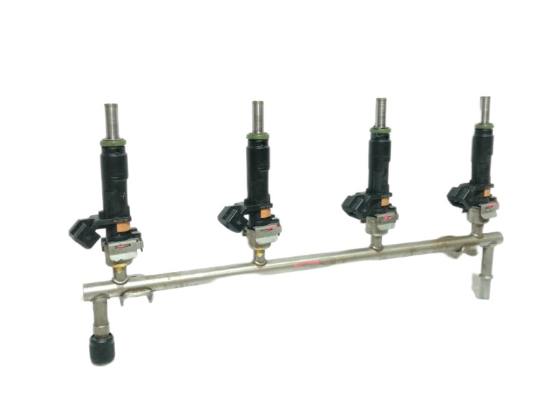 Recambio de rampa inyectora para opel insignia berlina cosmo referencia OEM IAM 55353806 9036C01742 CON INYECTORES