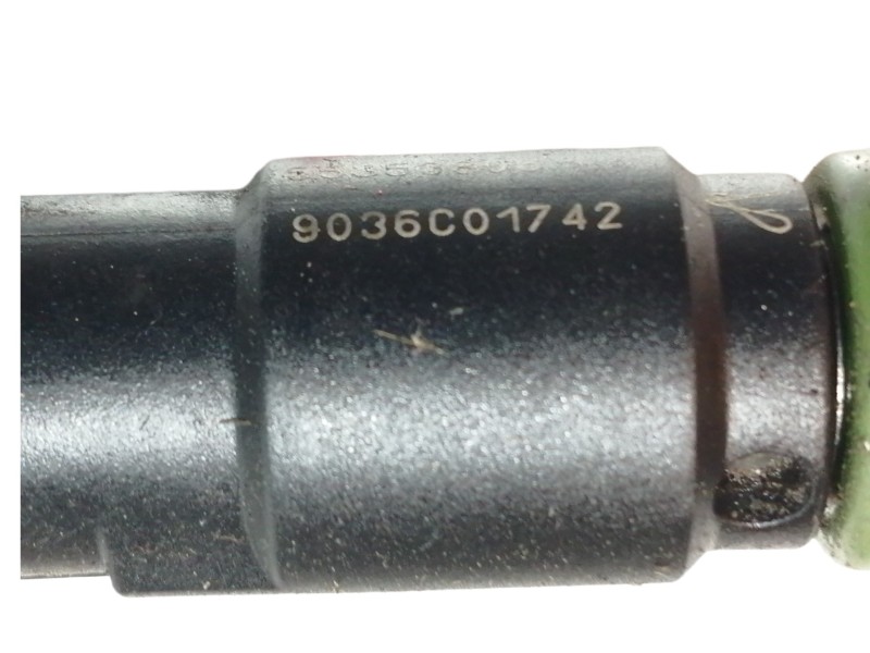 Recambio de rampa inyectora para opel insignia berlina cosmo referencia OEM IAM 55353806 9036C01742 CON INYECTORES