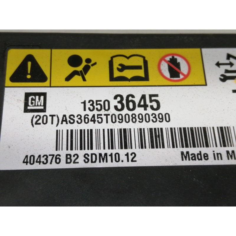 Recambio de centralita airbag para opel insignia berlina cosmo referencia OEM IAM 13503645  