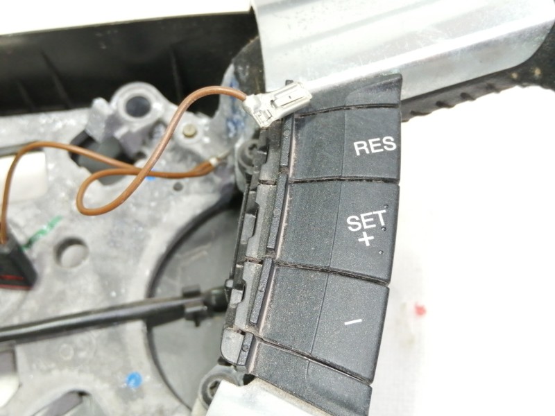 Recambio de volante para ford kuga (cbv) titanium referencia OEM IAM 3M513600CJW  