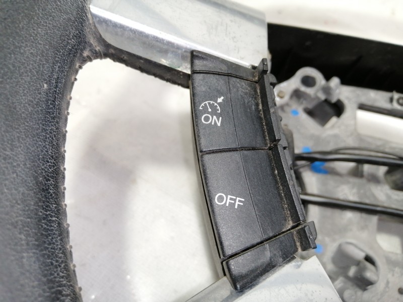 Recambio de volante para ford kuga (cbv) titanium referencia OEM IAM 3M513600CJW  