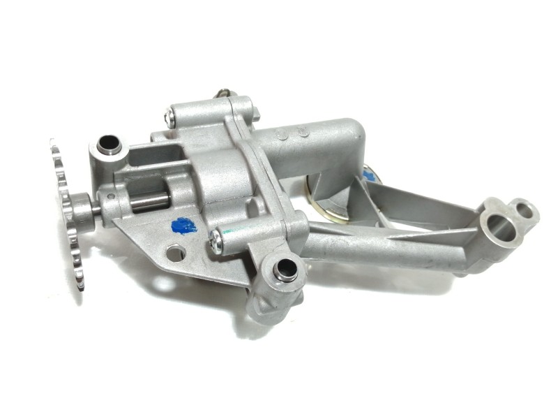Recambio de bomba aceite para opel movano furgón corto 3.5t referencia OEM IAM 157NS07  