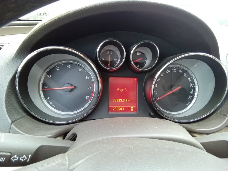 Recambio de cuadro instrumentos para opel insignia berlina cosmo referencia OEM IAM 12844139  