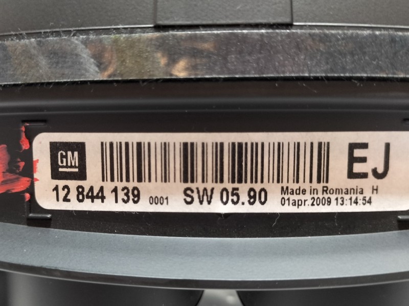 Recambio de cuadro instrumentos para opel insignia berlina cosmo referencia OEM IAM 12844139  