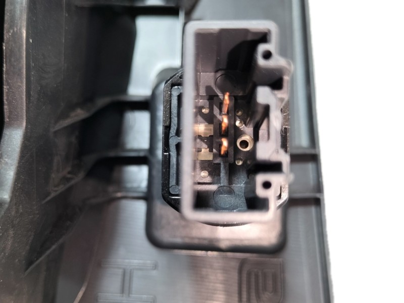 Recambio de guantera para mazda 3 lim. () luxury referencia OEM IAM BHN164261  K3006