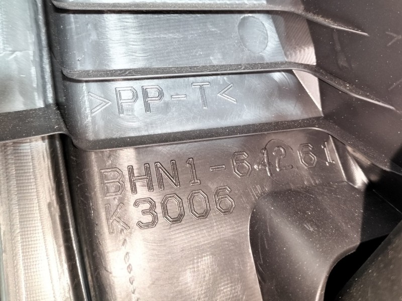 Recambio de guantera para mazda 3 lim. () luxury referencia OEM IAM BHN164261  K3006