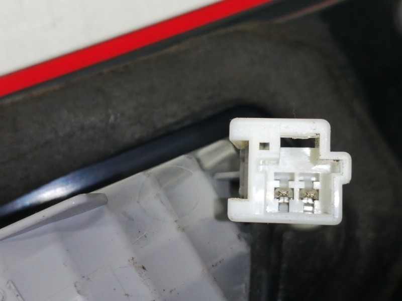 Recambio de piloto trasero derecho para mazda 3 lim. () luxury referencia OEM IAM B45A513F0  INTERIOR